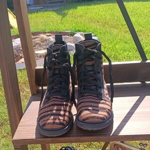 Sofft Brown and Black Lace Up Boots